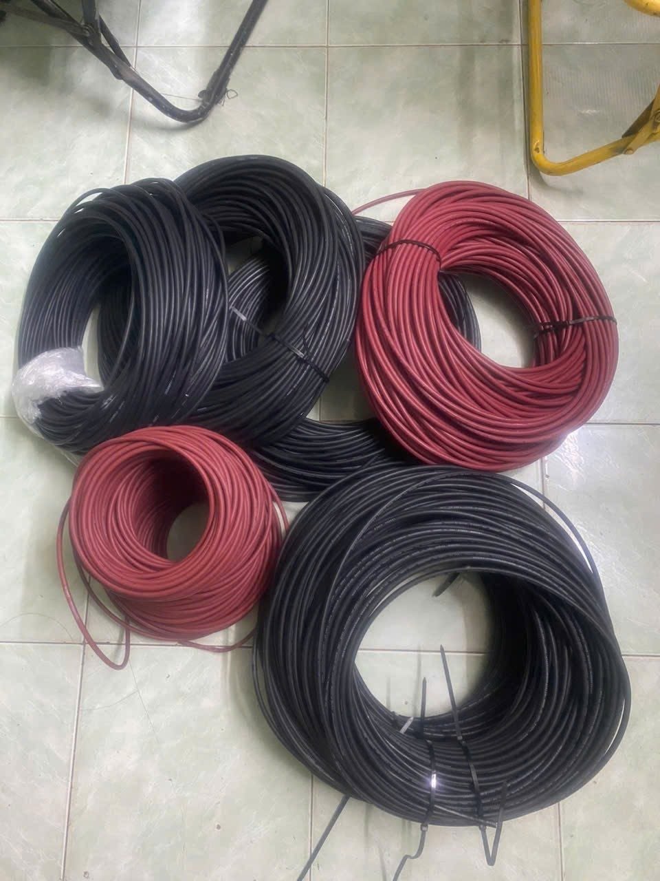 Thu mua dây điện tồn kho