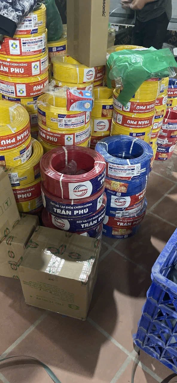 Thu mua dây điện tồn kho