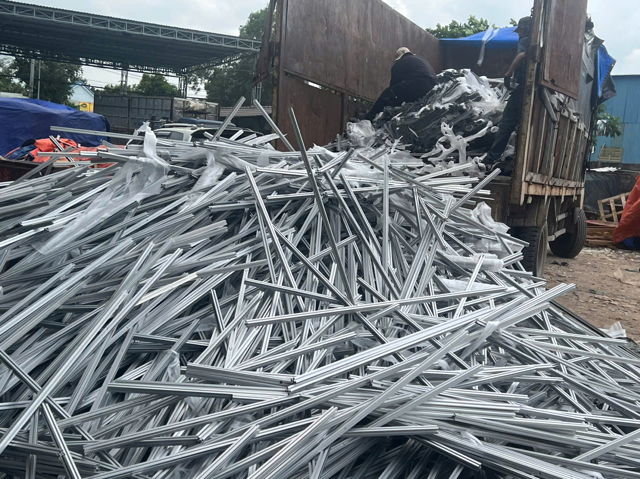 công ty mua phế liệu